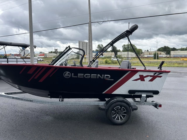 LEGEND 17XT BLACK/CHILI PEPPER RED  2026