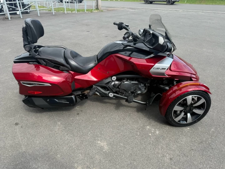 2016 CAN-AM SPYDER F3-T 