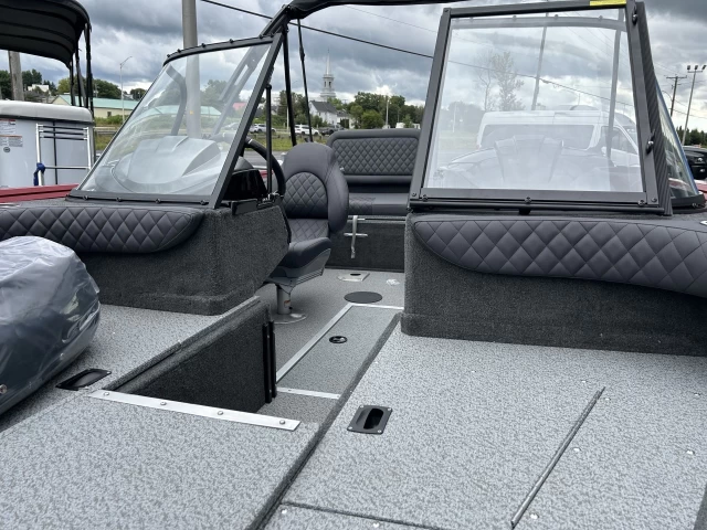 LEGEND 17XT BLACK/CHILI PEPPER RED  2026