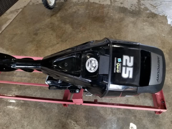 2019 MERCURY 25 ELPT EFI 4S GARANTIE JUSQU'AU 16/08/27