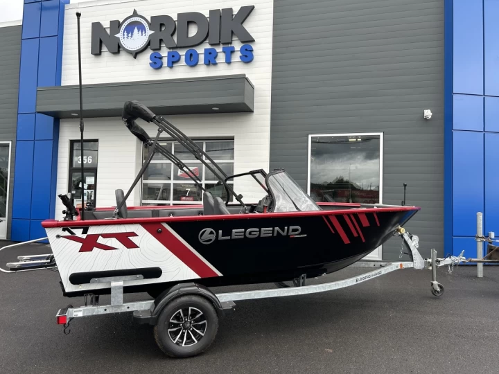 2026 LEGEND 17XT BLACK/CHILI PEPPER RED 